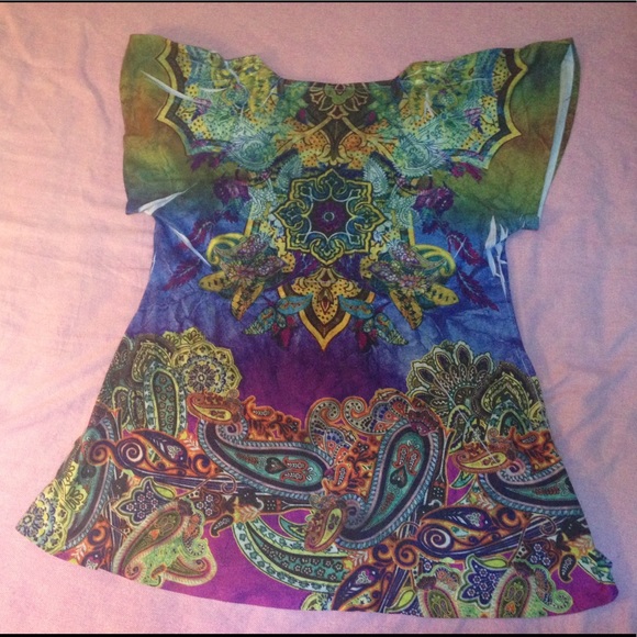 Patterned Blouses 👚💗 - Picture 3 of 7